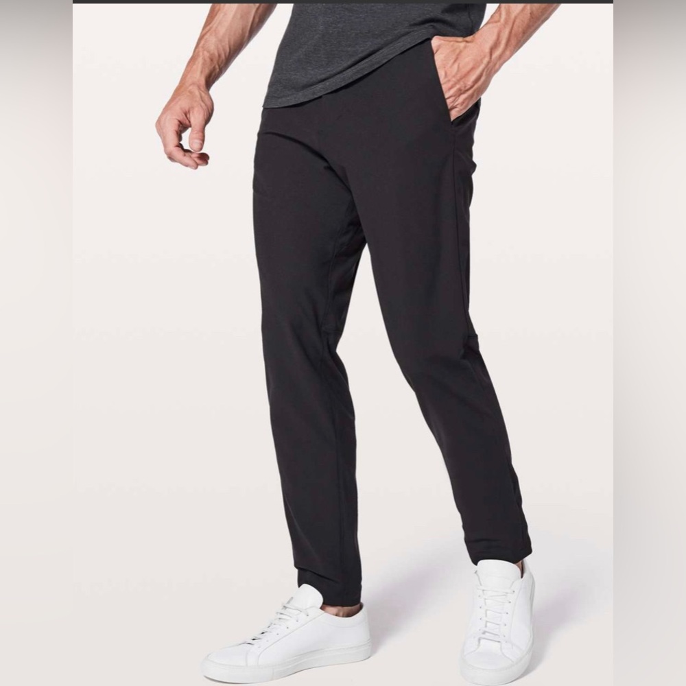 Lululemon Men’s Commission Slim Pants Size 32